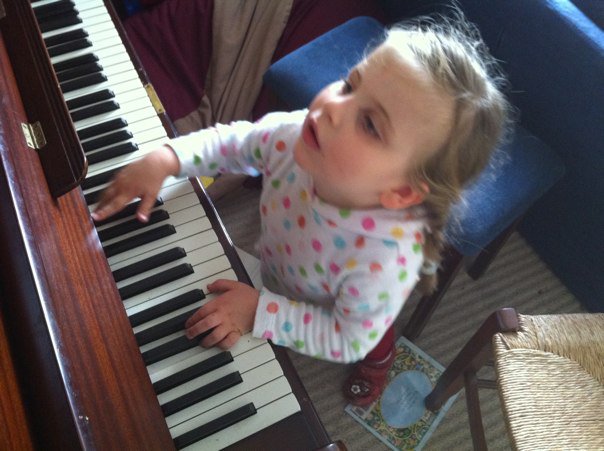 34974_143865388962747_6991115_n